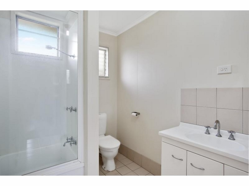 2/11 Sheehan Street, Wandal QLD 4700